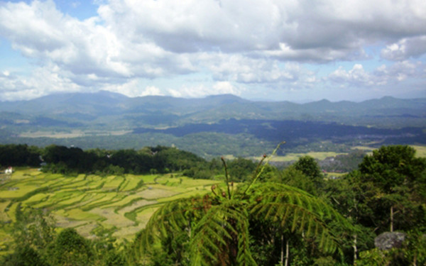 View from Batutumongga